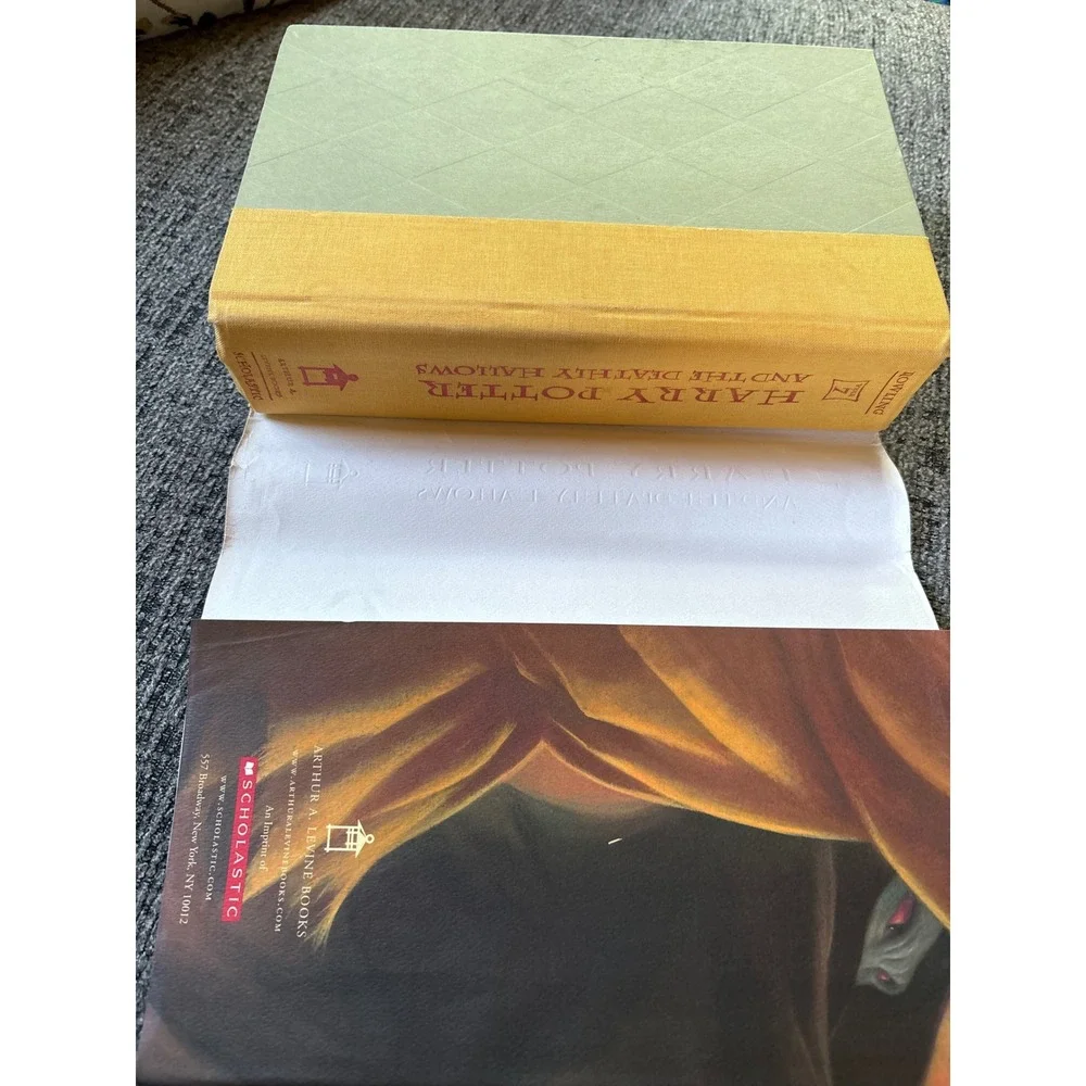 Harry Potter and the Deathly Hallows J.K. Rowling 1st Edition Hardcover Book 7